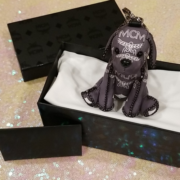 MCM Puppy Dog Keychain - Picture 10 of 11